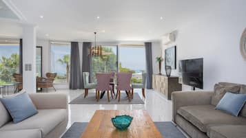 Marivent Luxury Apartments 3 double Rooms | Living area | 40-inch TV with satellite channels
