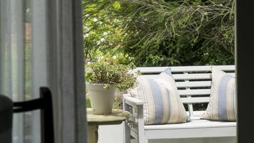 Chambre Double Deluxe | Terrasse/Patio