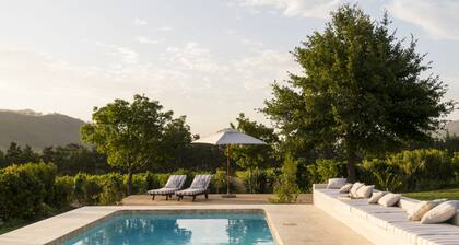Cape Vue Country House
