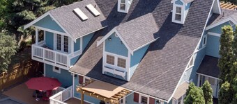 Kelowna Bed & Breakfast (CHATHAM HOUSE)