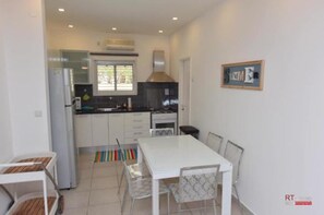 Villa, Pool View | Private kitchenette