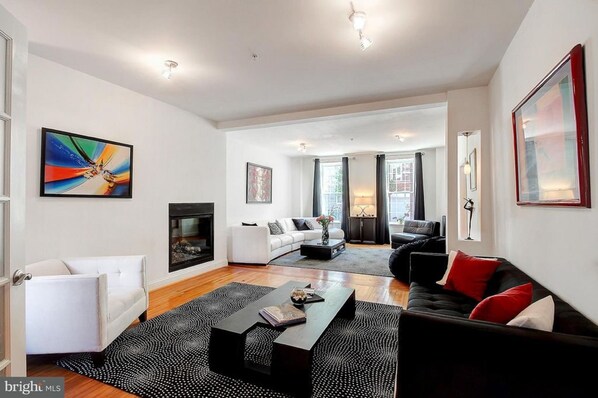 Coin salon dans le hall