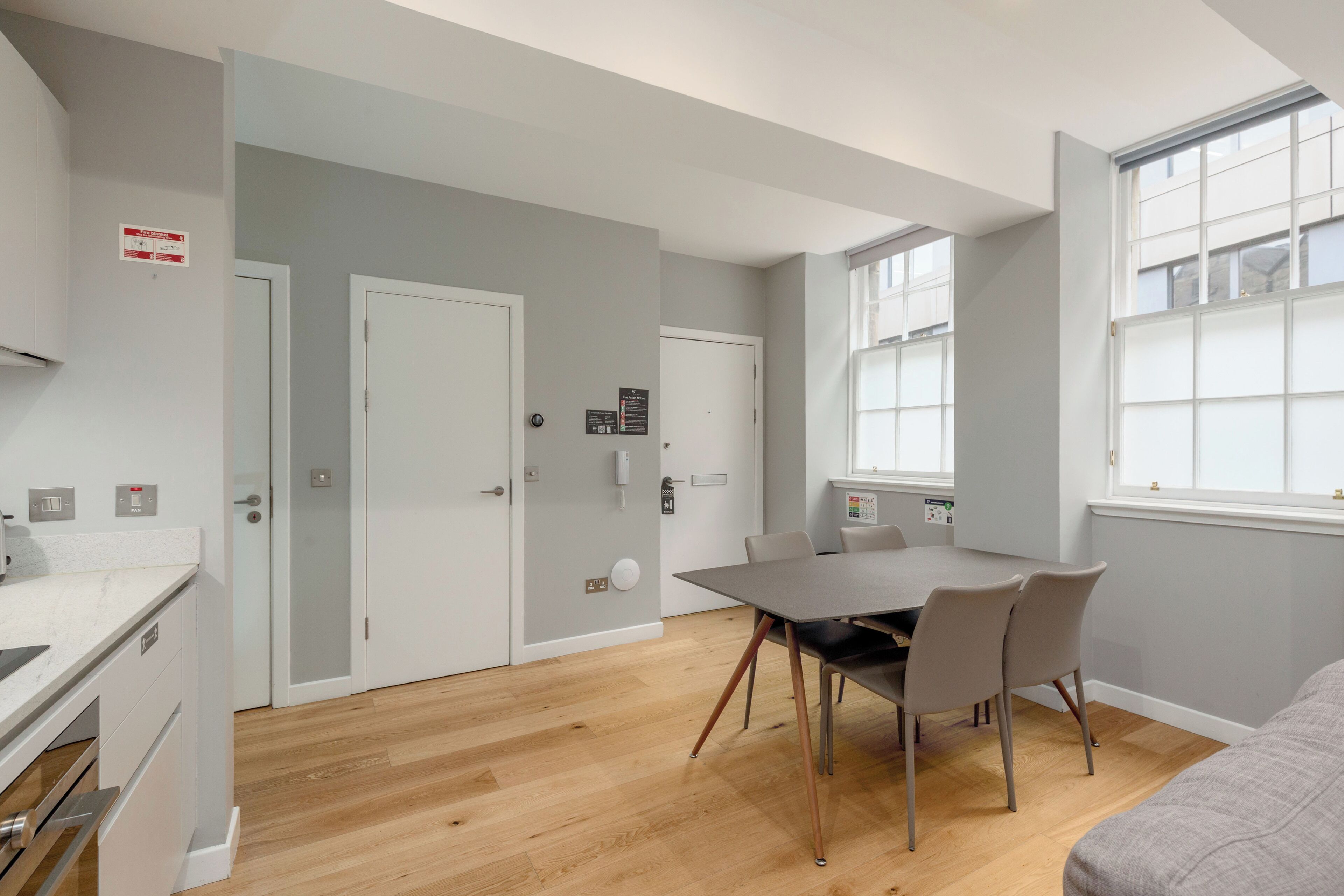 Appartement Supérieur, 1 chambre | Cuisine privée | Réfrigérateur, micro-ondes, four, plaque de cuisson