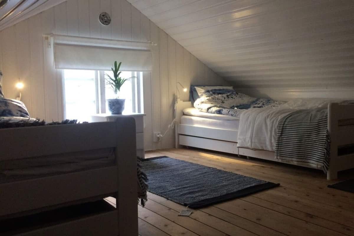 House, 2 Bedrooms