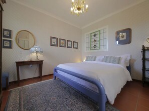 Insonorización, wifi gratis y ropa de cama 