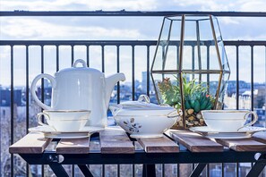 Deluxe Apartment, 1 Double Bed, City View | Terrace/patio - Deluxe Kensington Apartment With Balcony (London)