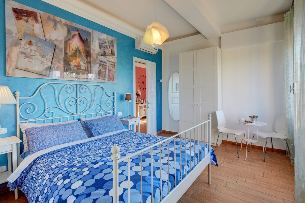 Panorama tweepersoonskamer, uitzicht op stad | 4 slaapkamers, lakens van Egyptisch katoen, luxe beddengoed