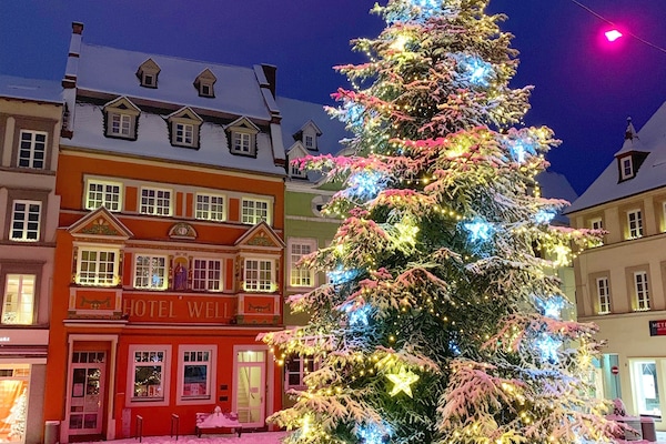 Front of property - evening/night