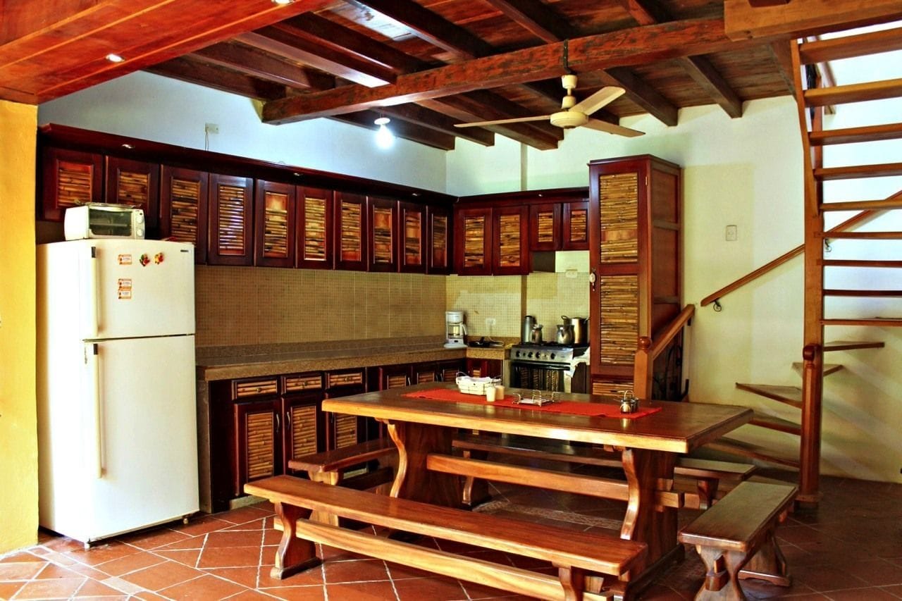 free daily full breakfast