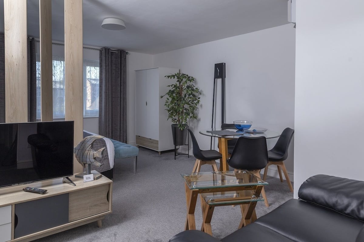 LETS River Court Apartment- Lagom | Living area