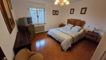 Appartement Standard, 2 chambres, terrasse, côté montagne (La Vista de Gredos 1) | 2 chambres, draps en coton égyptien, literie de qualité supérieure