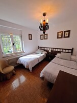 Standard Apartment, 2 Bedrooms, Terrace, Mountainside (La Vista de Gredos 1) | 2 bedrooms, Egyptian cotton sheets, premium bedding, Select Comfort beds