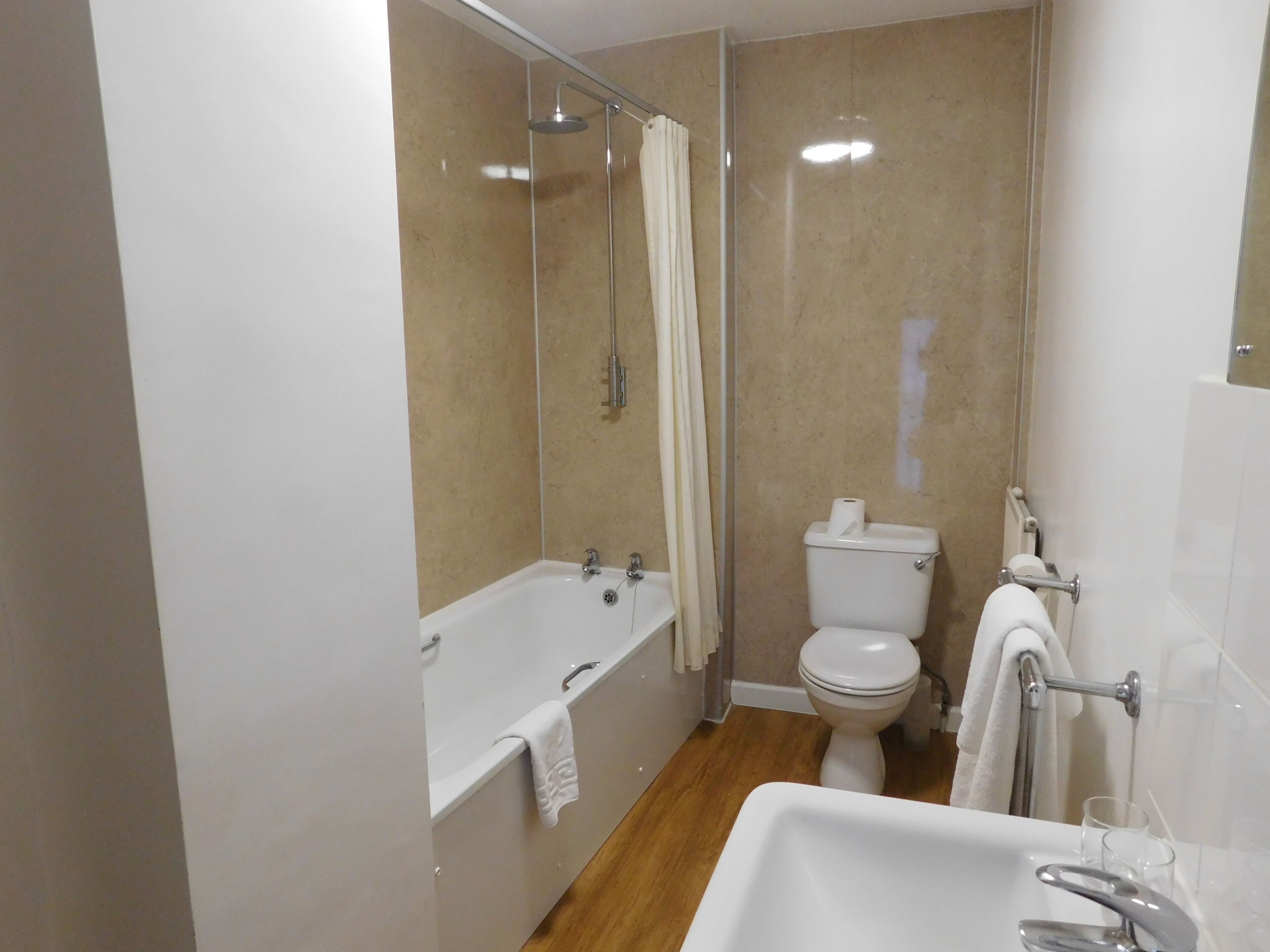 double room single use, private bathroom | bathroom | free toiletries, hair dryer, towels