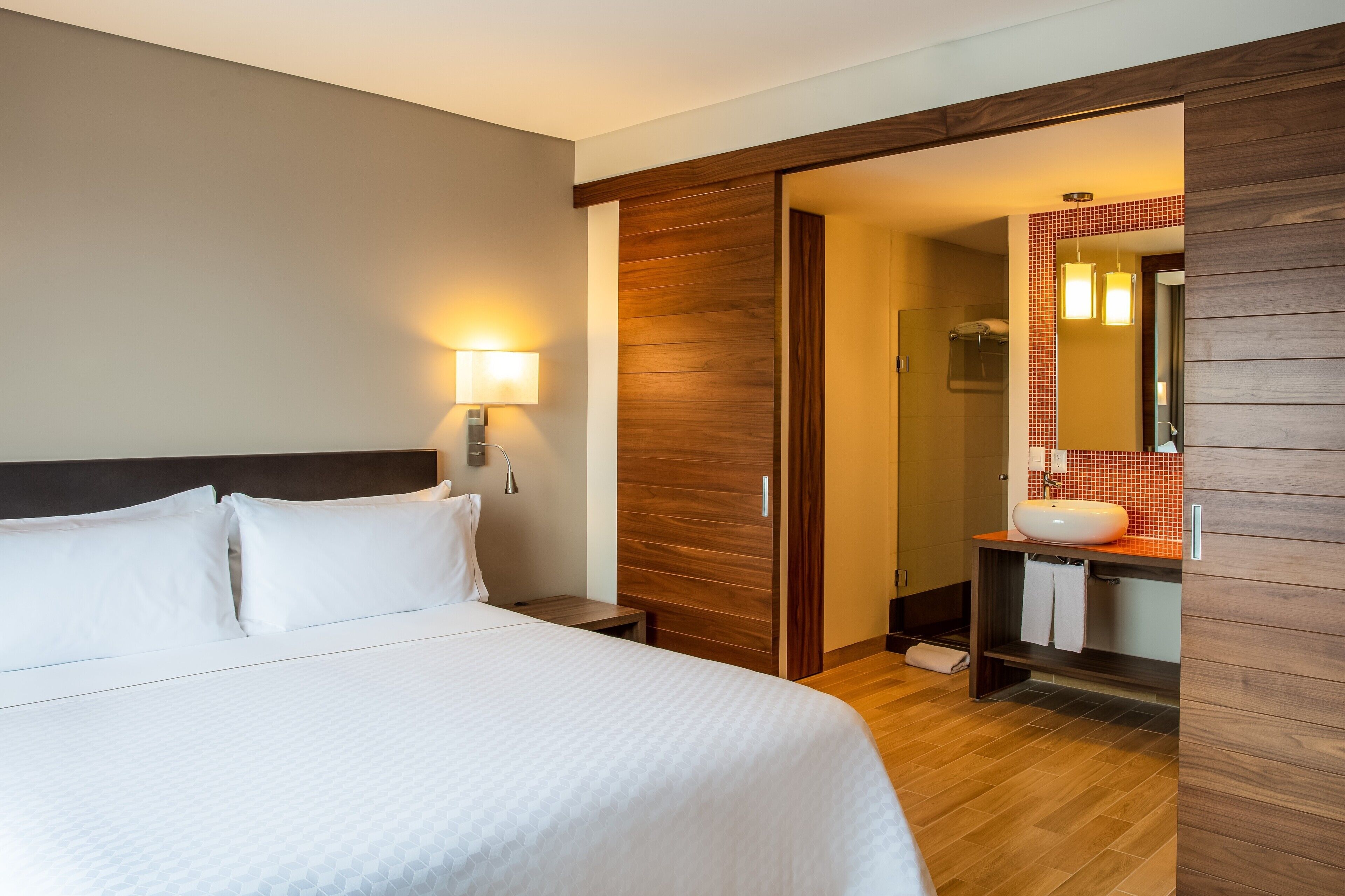 in-room safe, desk, laptop workspace, blackout curtains