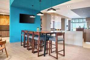 Free daily self-service breakfast  - Fairfield Inn & Suites Aguascalientes (Aguascalientes)