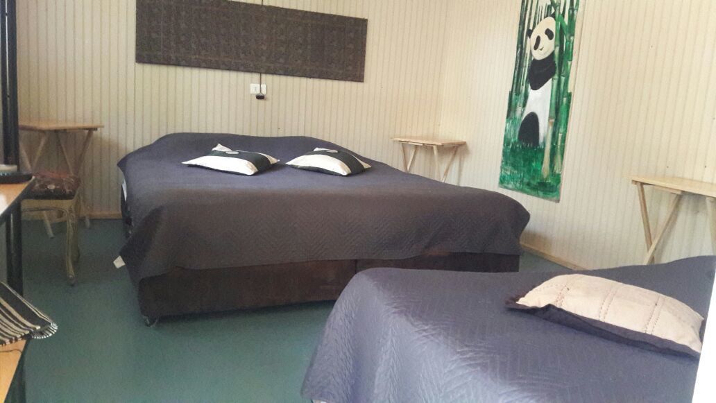 Superior-Dreibettzimmer, Mehrere Betten | Bügeleisen/Bügelbrett, kostenloses WLAN, Bettwäsche