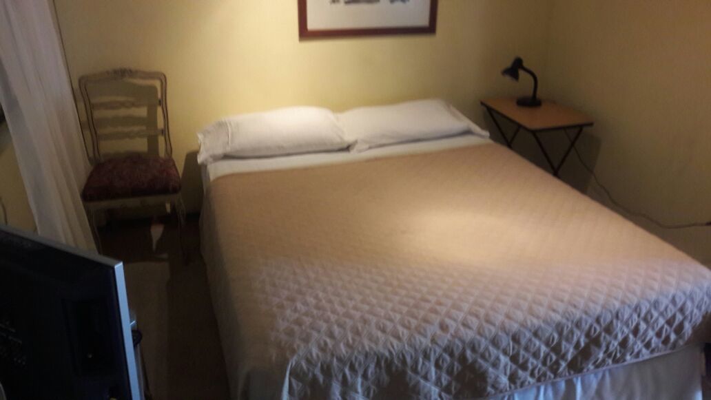 Standard-Doppelzimmer, 1 Doppelbett | Bügeleisen/Bügelbrett, kostenloses WLAN, Bettwäsche