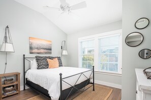 4 Schlafzimmer, Bügeleisen/Bügelbrett, Internetzugang, Bettwäsche