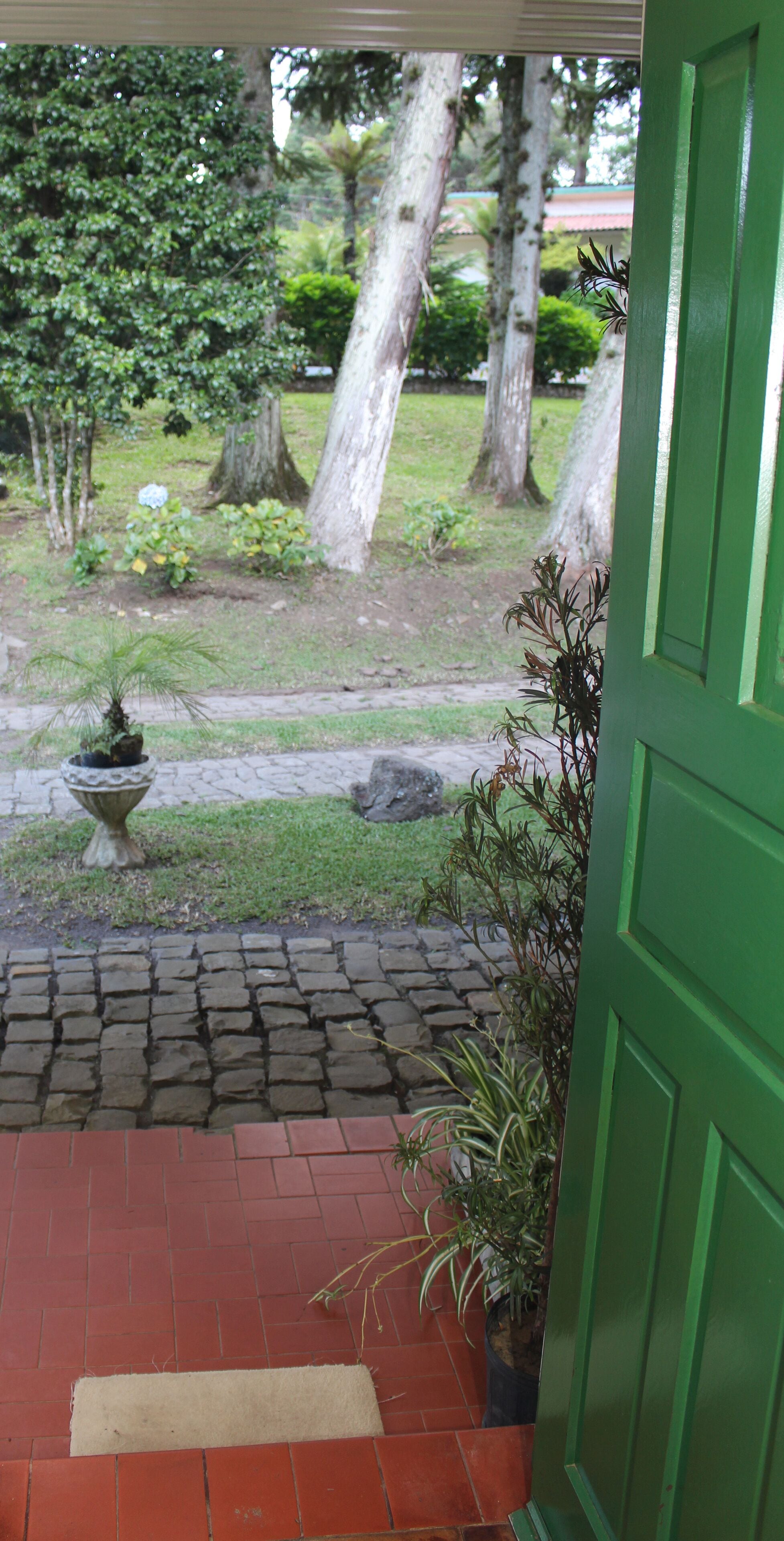 deluxe double room | iron/ironing board, free wifi, bed sheets