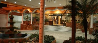 Grand Royal Tampico