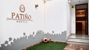 Interior - Hostal Patiño (Lima)