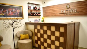 Reception - Hostal Patiño (Lima)