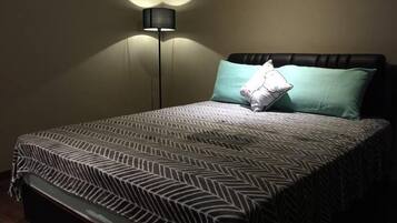 1 bedroom, iron/ironing board, free WiFi