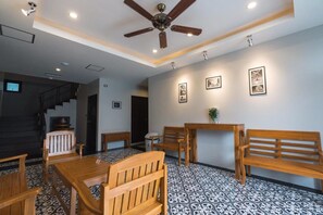 Sala de estar en el lobby