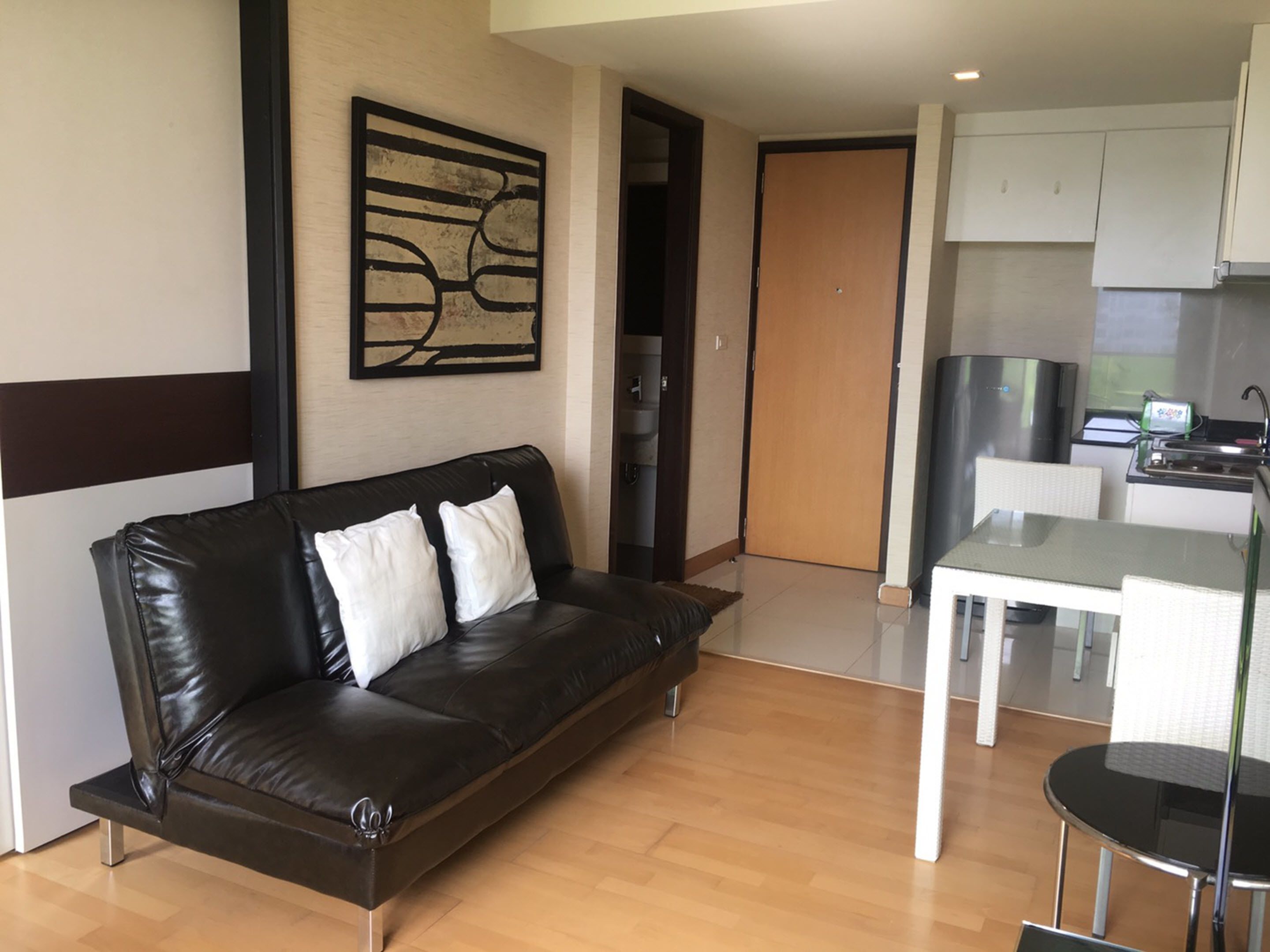 Studio Apartment | Living area