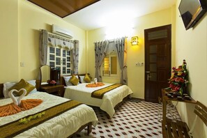 Superior Quadruple Room - Quy Long Homestay (Hoi An)