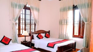 Minibar, desk, WiFi (free) - Golden Leaf Homestay (Da Nang)