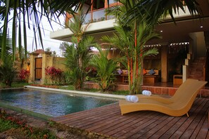 Utomhuspool