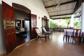Economy Double Room, 1 Bedroom, Non Smoking, Garden View | Terrace/patio