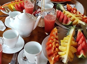 Esmorzar diari complet gratuït