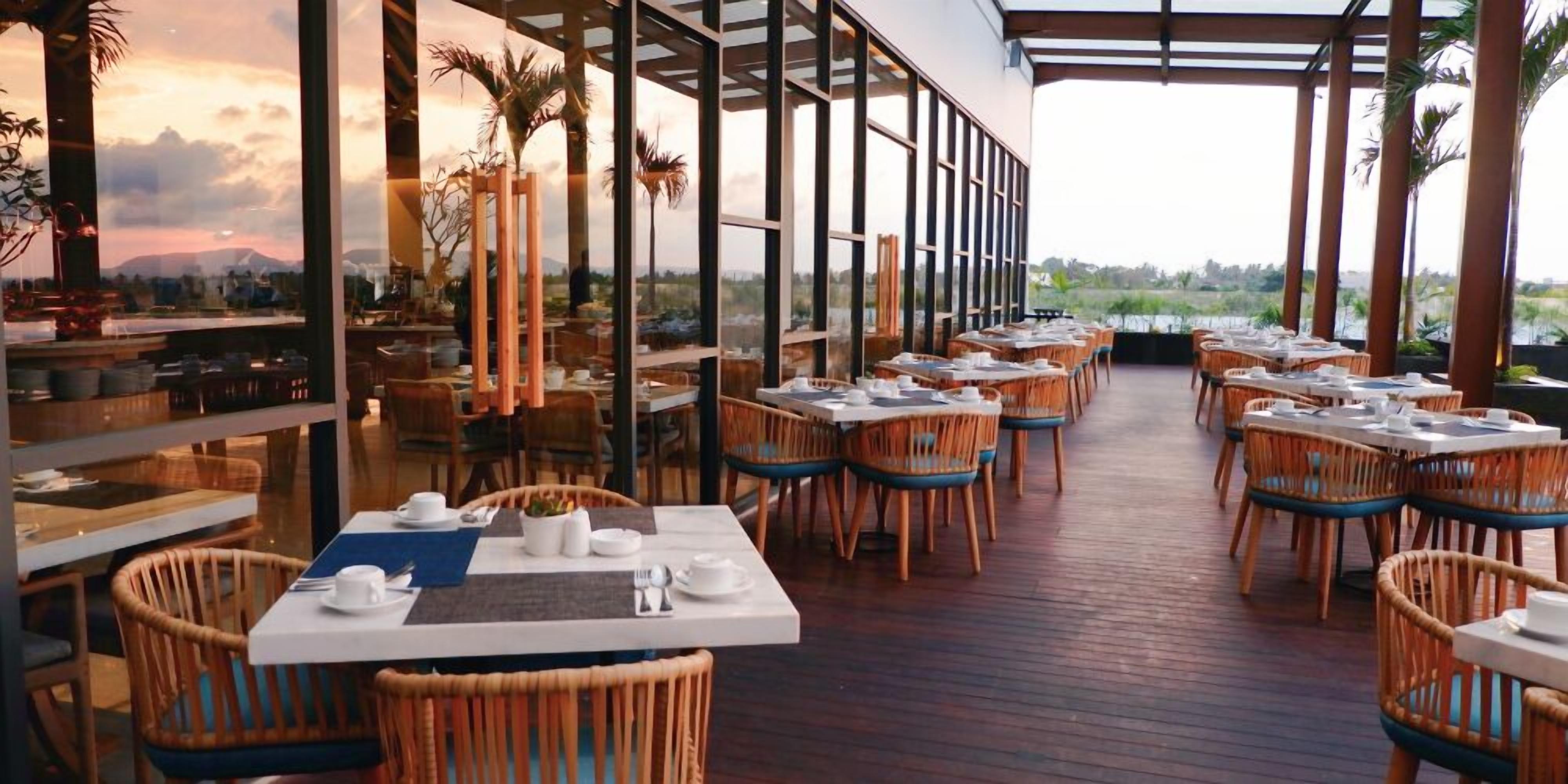 breakfast, lunch, dinner served; local and international cuisine