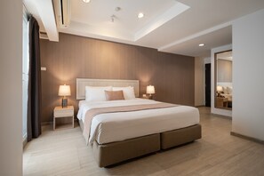 Studio Executive | Premium bedding, in-room safe, desk, blackout drapes - Aspira Residence Ruamrudee (Bangkok)