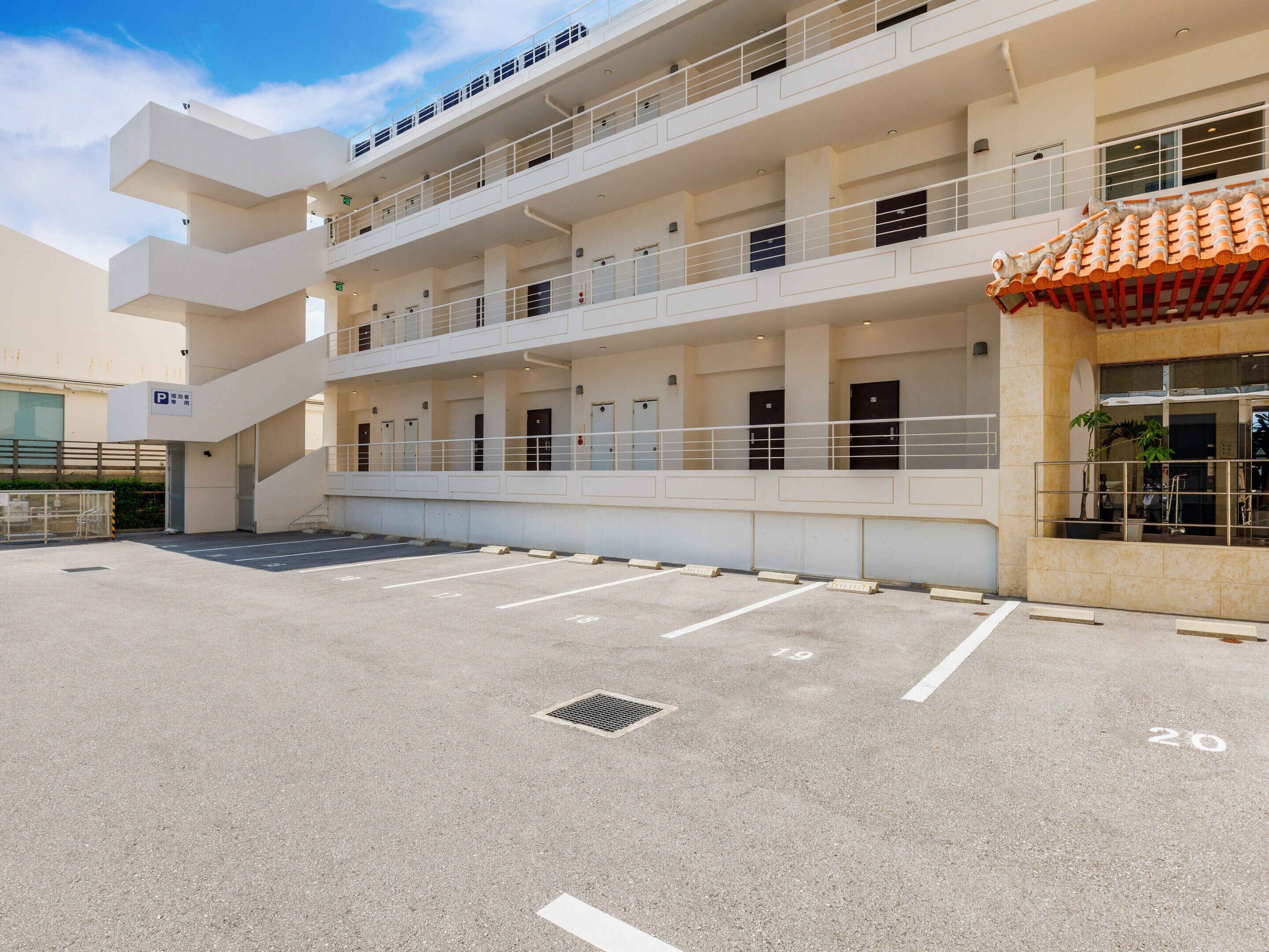 SUNSET BEACH HOTEL - Reviews, Deals & Photos 2025 - Expedia.com