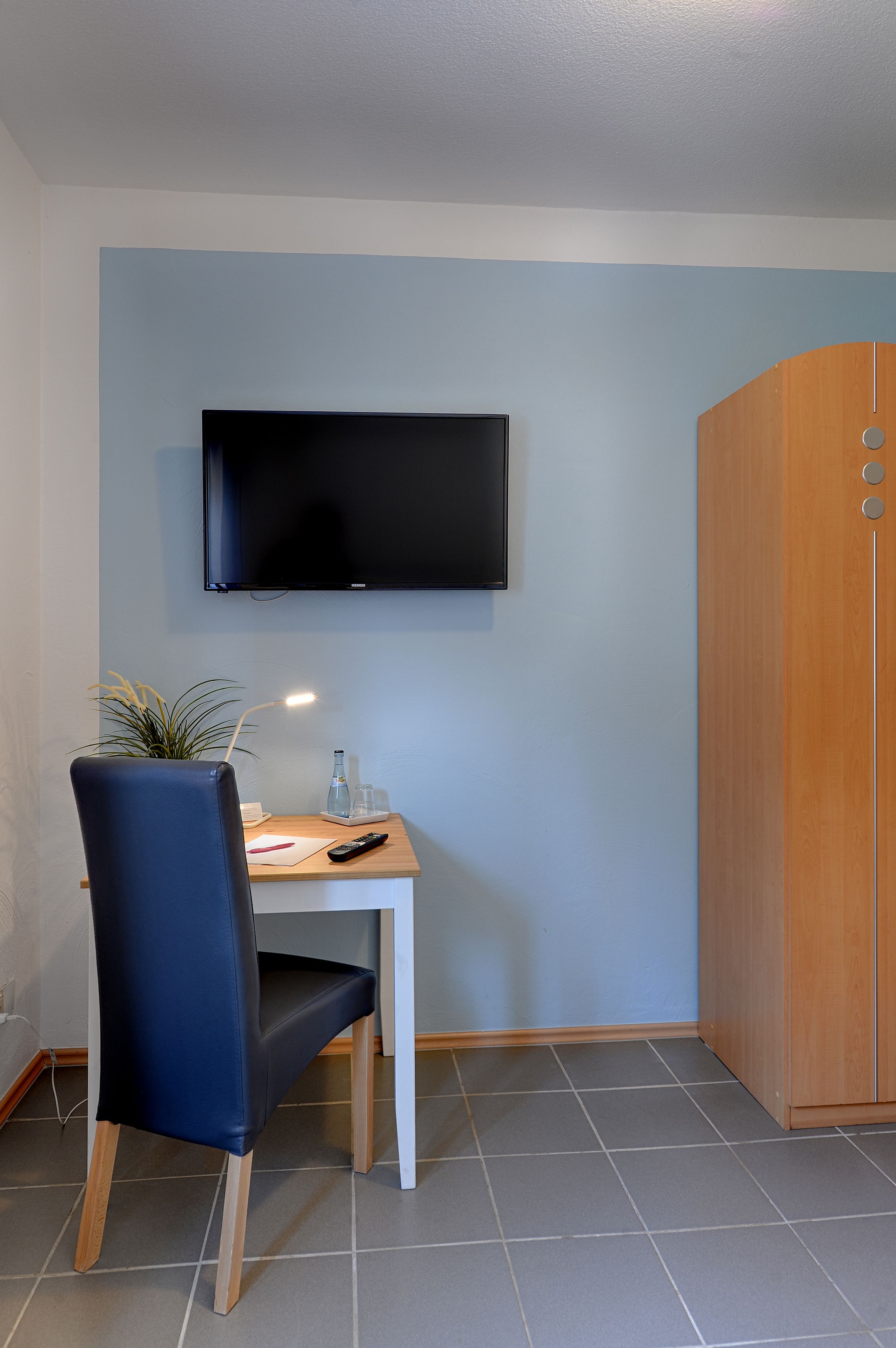 single room | in-room safe, iron/ironing board, cots/infant beds, rollaway beds