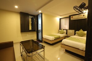 럭셔리 쿼드룸 | 1 개의 침실, 책상, 간이 침대, 무료 WiFi