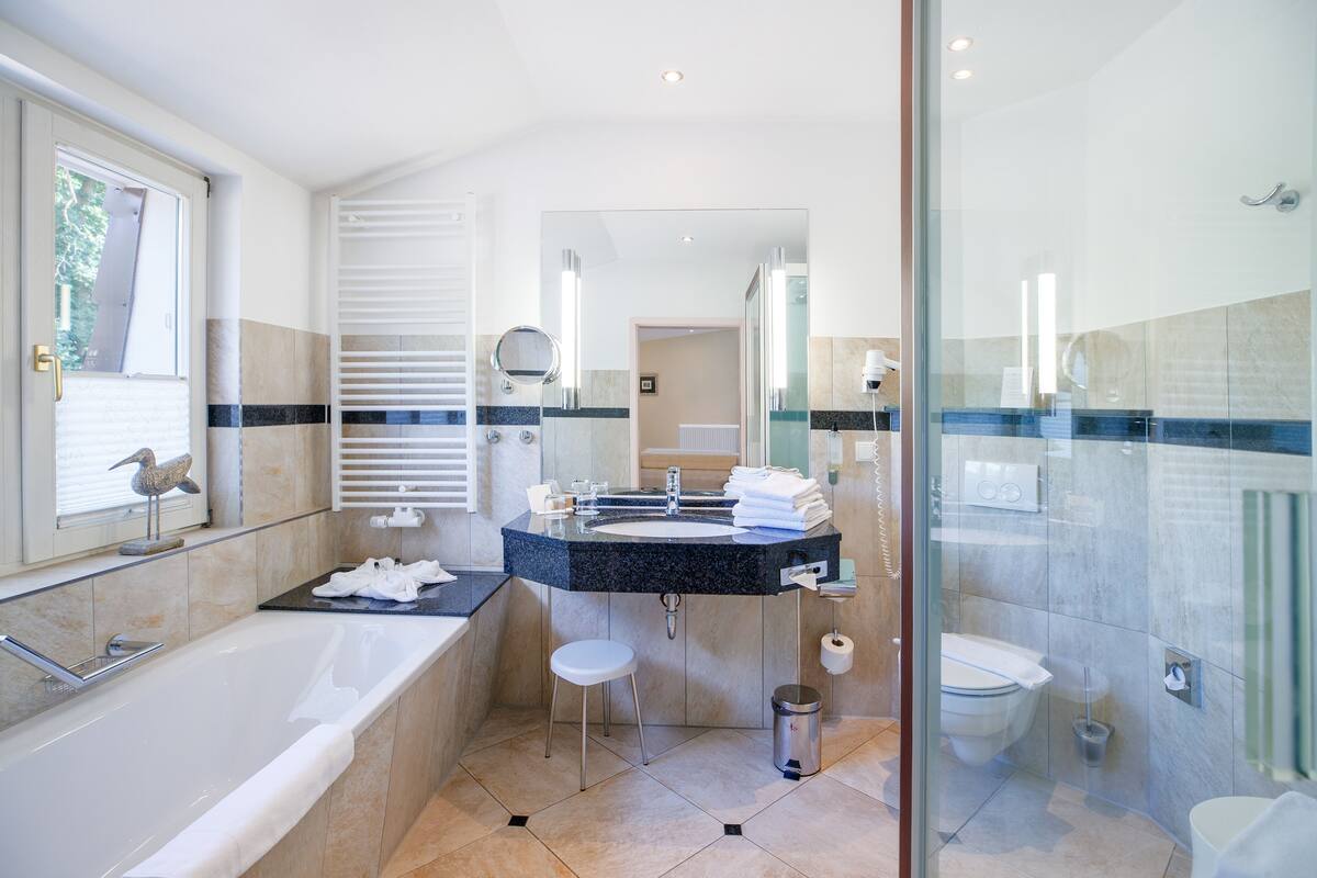 1 bedroom, minibar, in-room safe, desk