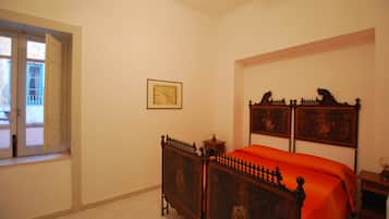 Apartment, 3 Bedrooms | 1 bedroom, free WiFi, bed sheets
