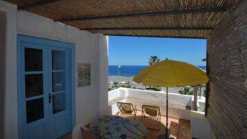 Studio | Terrace/patio