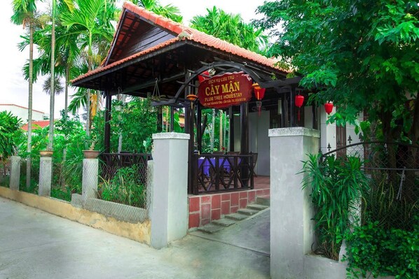 Front of property - Plum Tree Homestay (Da Nang)