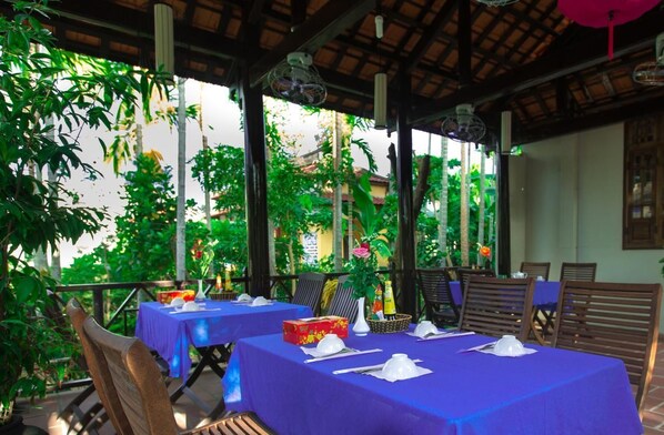 Breakfast (VND 50000 per person) - Plum Tree Homestay (Da Nang)