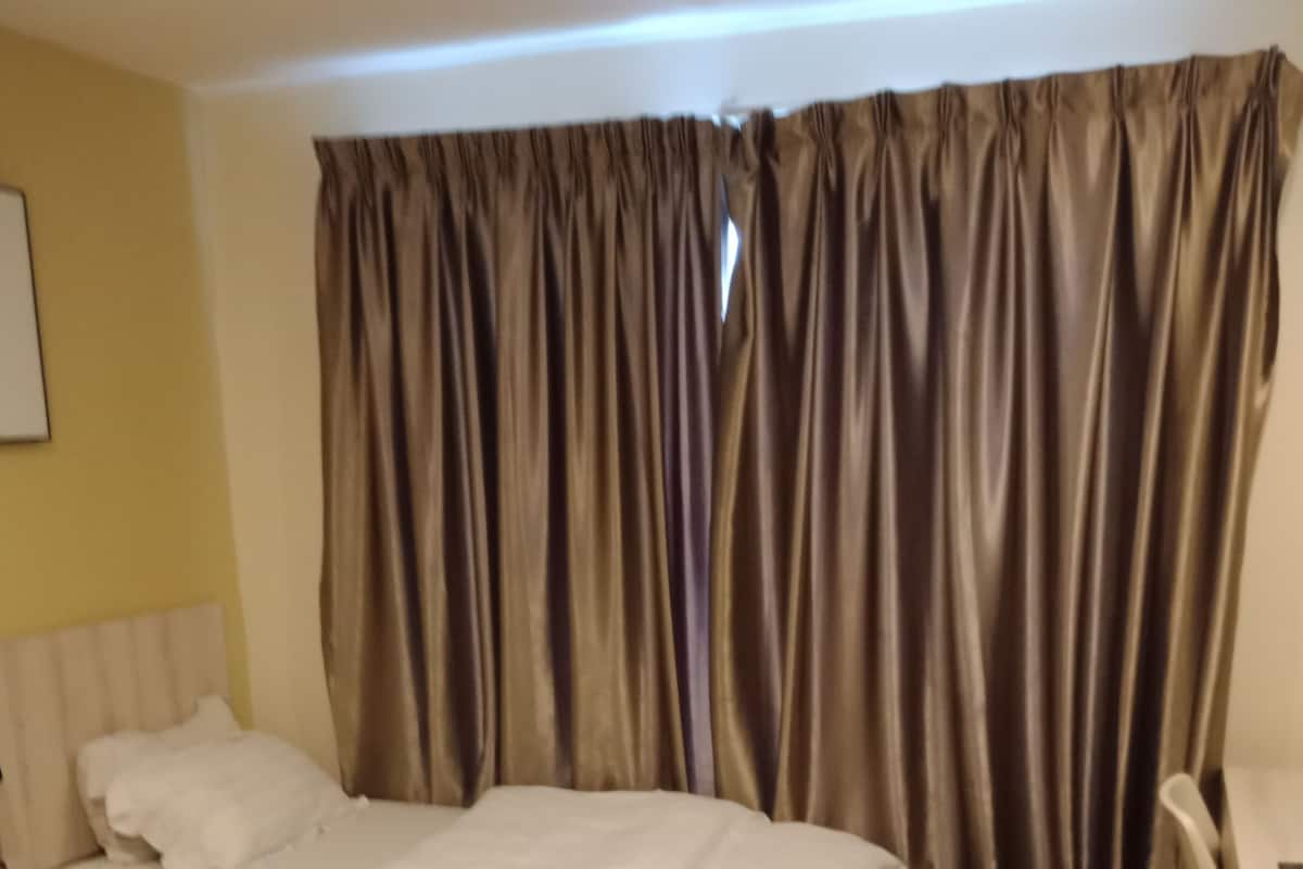 Habitación estándar con 2 camas individuales, 2 camas individuales | Escritorio, camas extra y wifi gratis