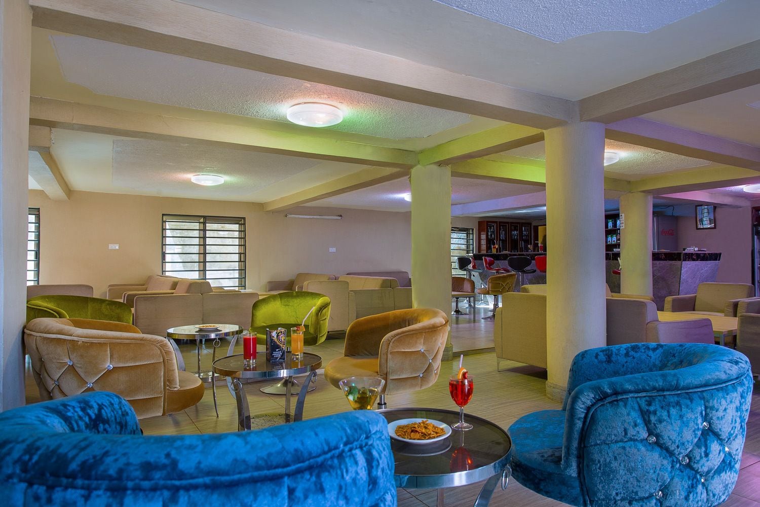 Breakfast, lunch and dinner served