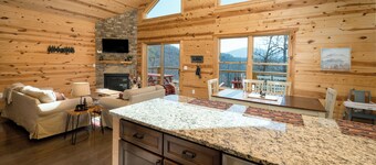 Mountain Cabin-no hurricane damage; we would love your support!