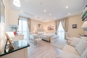 Monolocale (Bohemian) | Una cassaforte in camera, con stile personalizzato