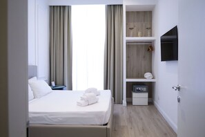 In-room safe, iron/ironing board, free WiFi