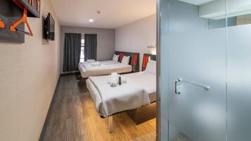 Family Quad Room With Window | Iron/ironing board, free WiFi, bed sheets